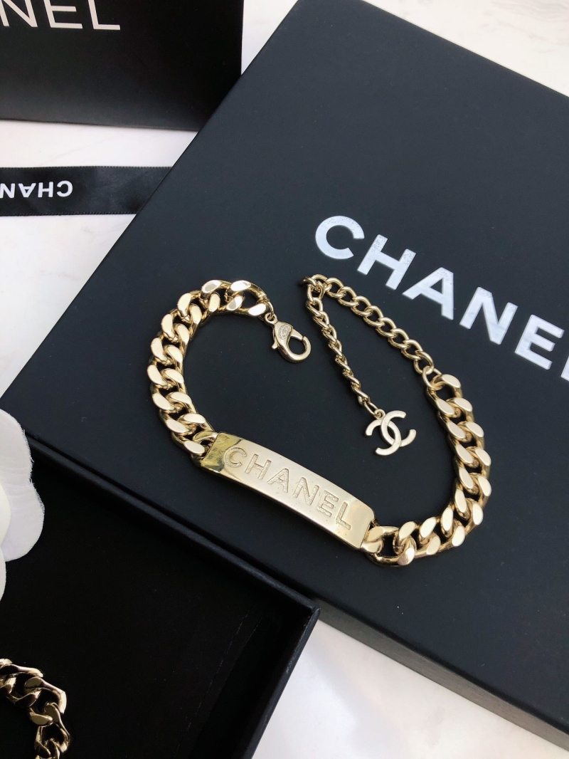 Ch**el necklaces